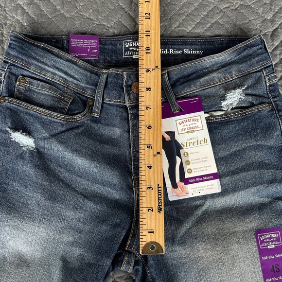 Levis Jeans Womens Size 4 Short Blue Signature Mid Rise Skinny Gold NEW - Picture 12 of 14